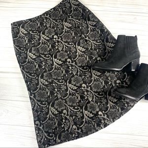 Harolds Floral Brocade Tulip Style Skirt Black Grey Silver Lined